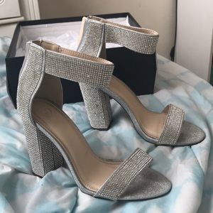 Silver studded Windsor heels!